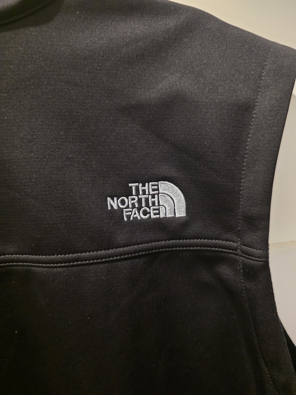 The North Face Vest Mens XL Black Softshell Windwall Bulleit Frontier Whiskey - Picture 7 of 10